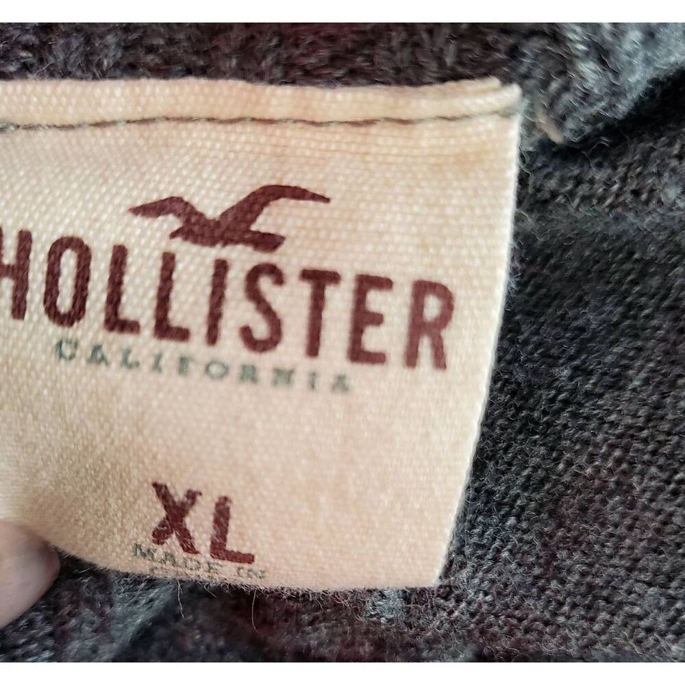 Hollister Co. Sweater - Picture 3 of 7
